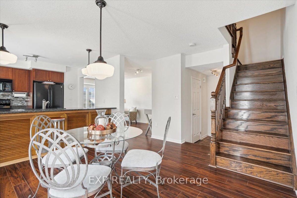 Photo 18 of 949 Hasselfeldt Heights, Milton, Coates — HOMEH