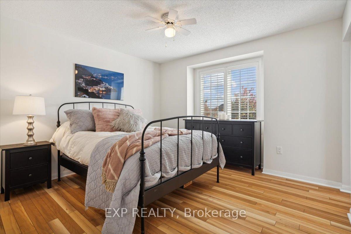 Photo 26 of 949 Hasselfeldt Heights, Milton, Coates — HOMEH