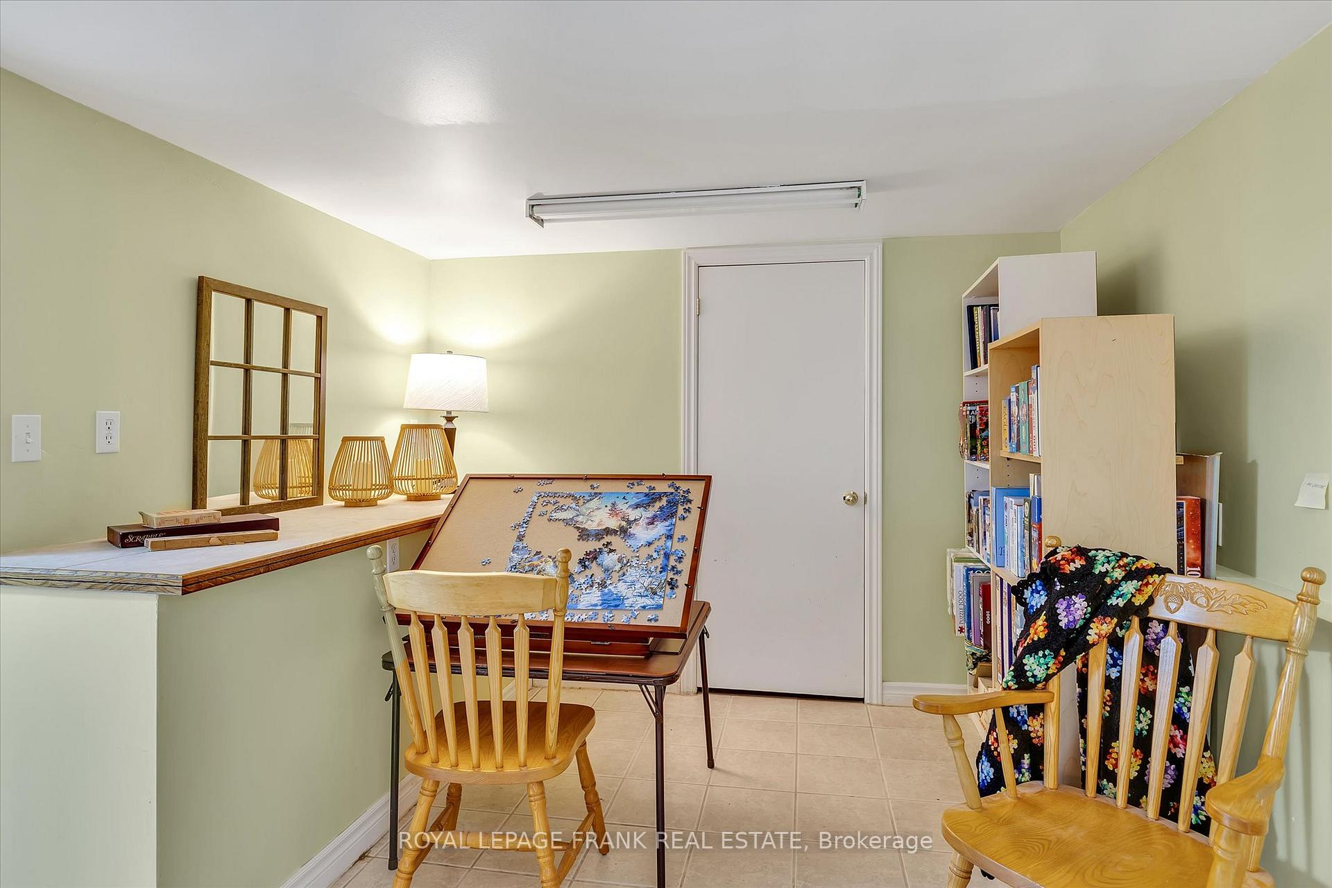 Photo 24 of 1365 Dobbin Avenue, Peterborough, Town Ward 3 — HOMEH