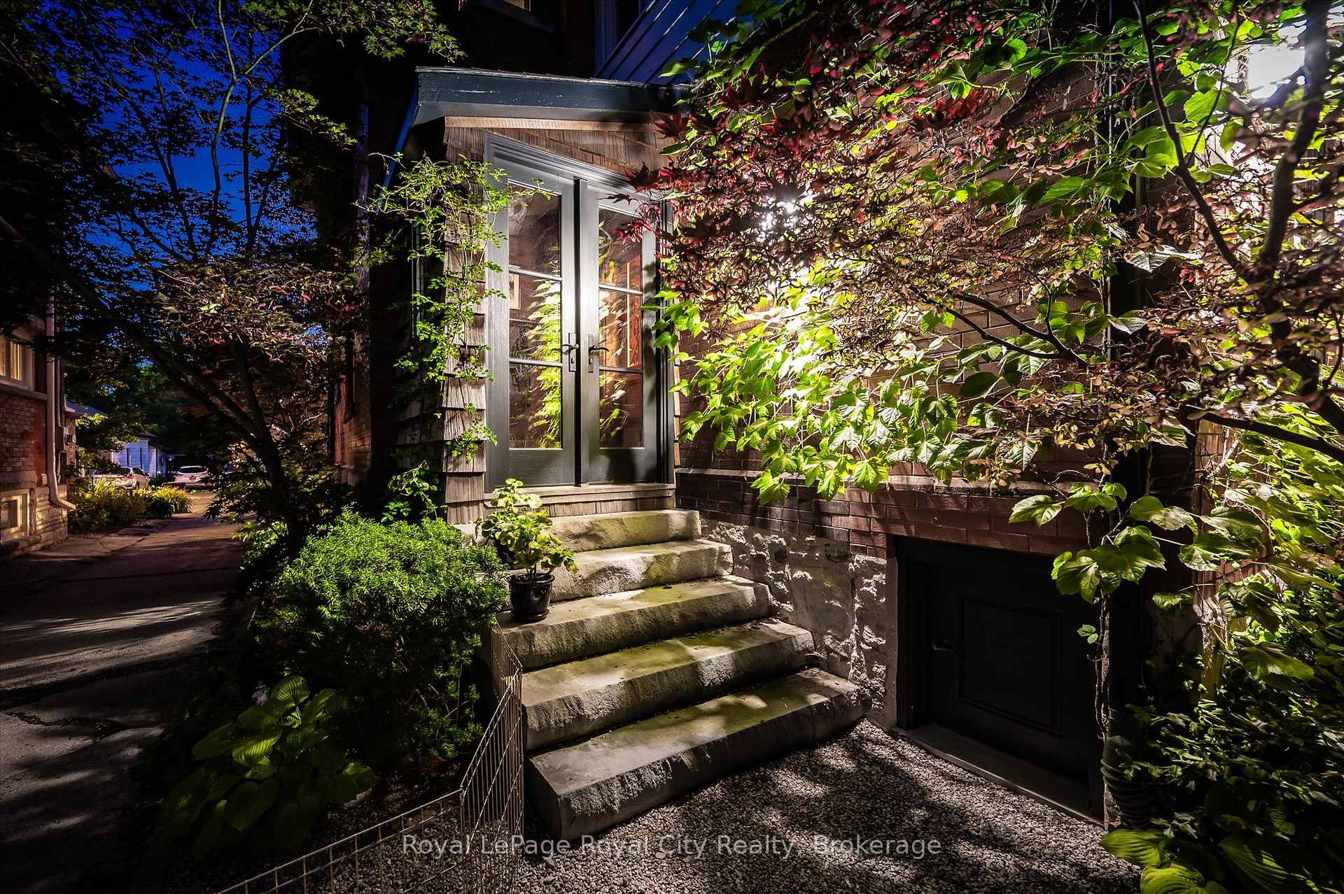 Photo 8 of 54 Clinton Street, Guelph, Downtown — HOMEH