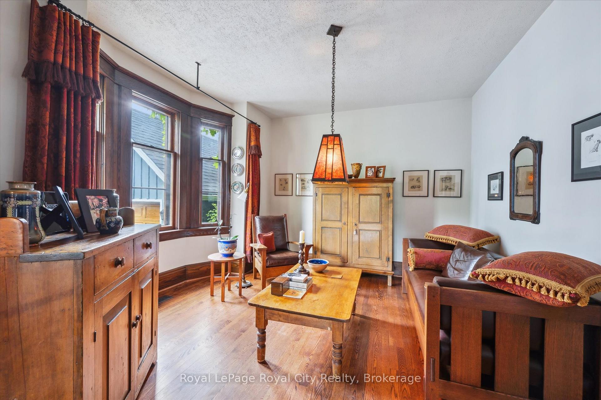 Photo 18 of 54 Clinton Street, Guelph, Downtown — HOMEH