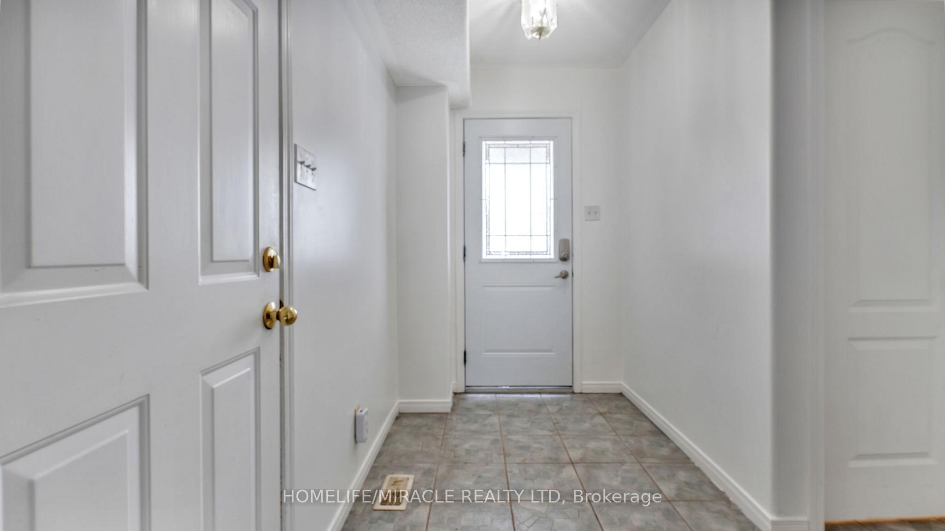 Photo 11 of 448 Abound Crescent, Peterborough, Ashburnham Ward 4 — HOMEH