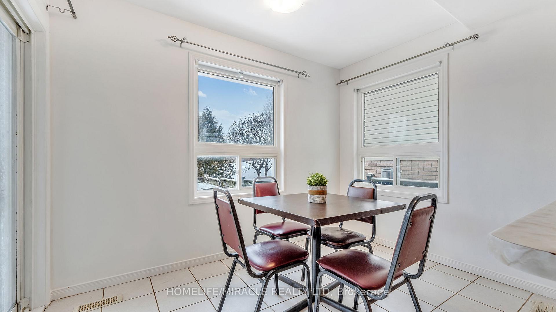Photo 20 of 448 Abound Crescent, Peterborough, Ashburnham Ward 4 — HOMEH