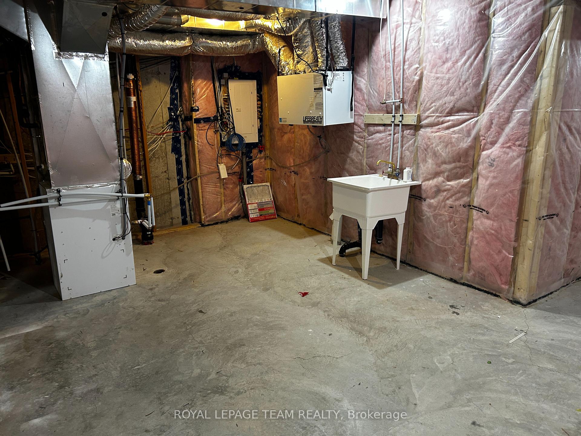 Photo 22 of 72 Riddell Street, Carleton Place — HOMEH