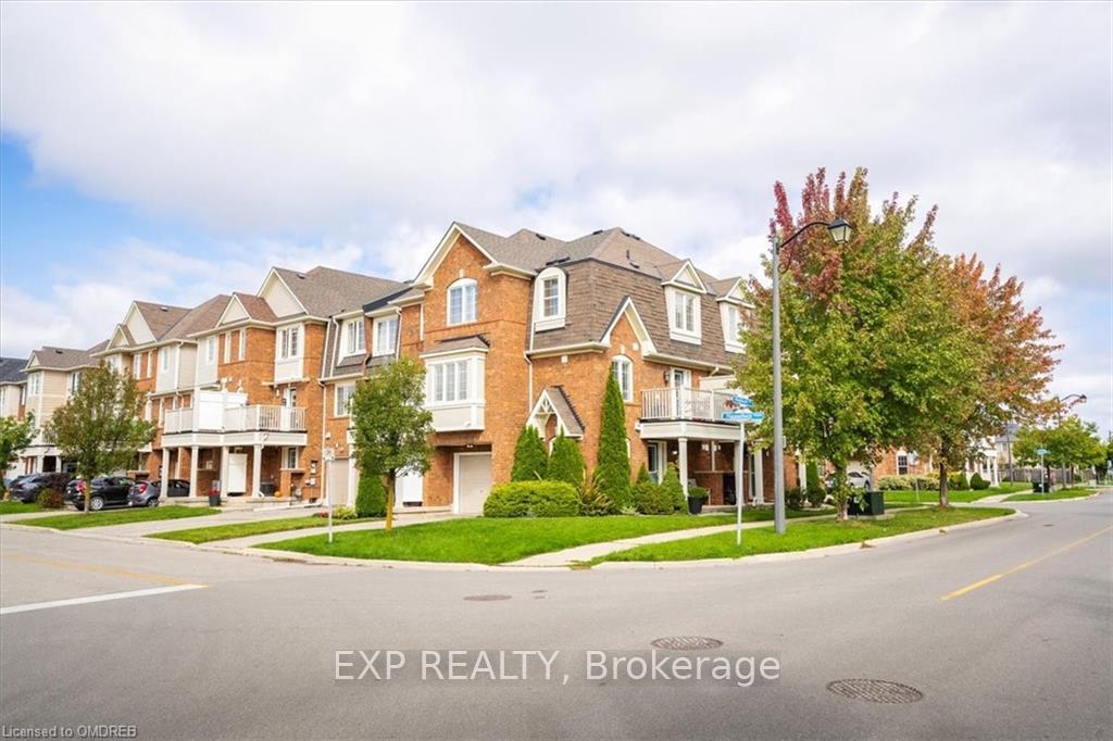 Front of 949 Hasselfeldt Heights