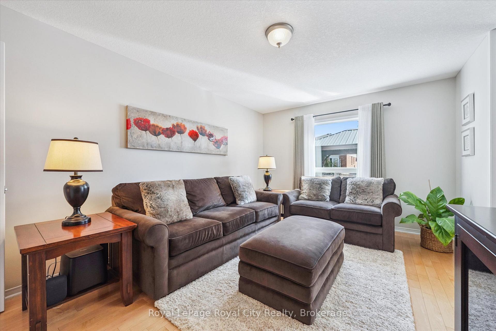 Photo 7 of 3 Warren Street N, Guelph, Grange Road — HOMEH