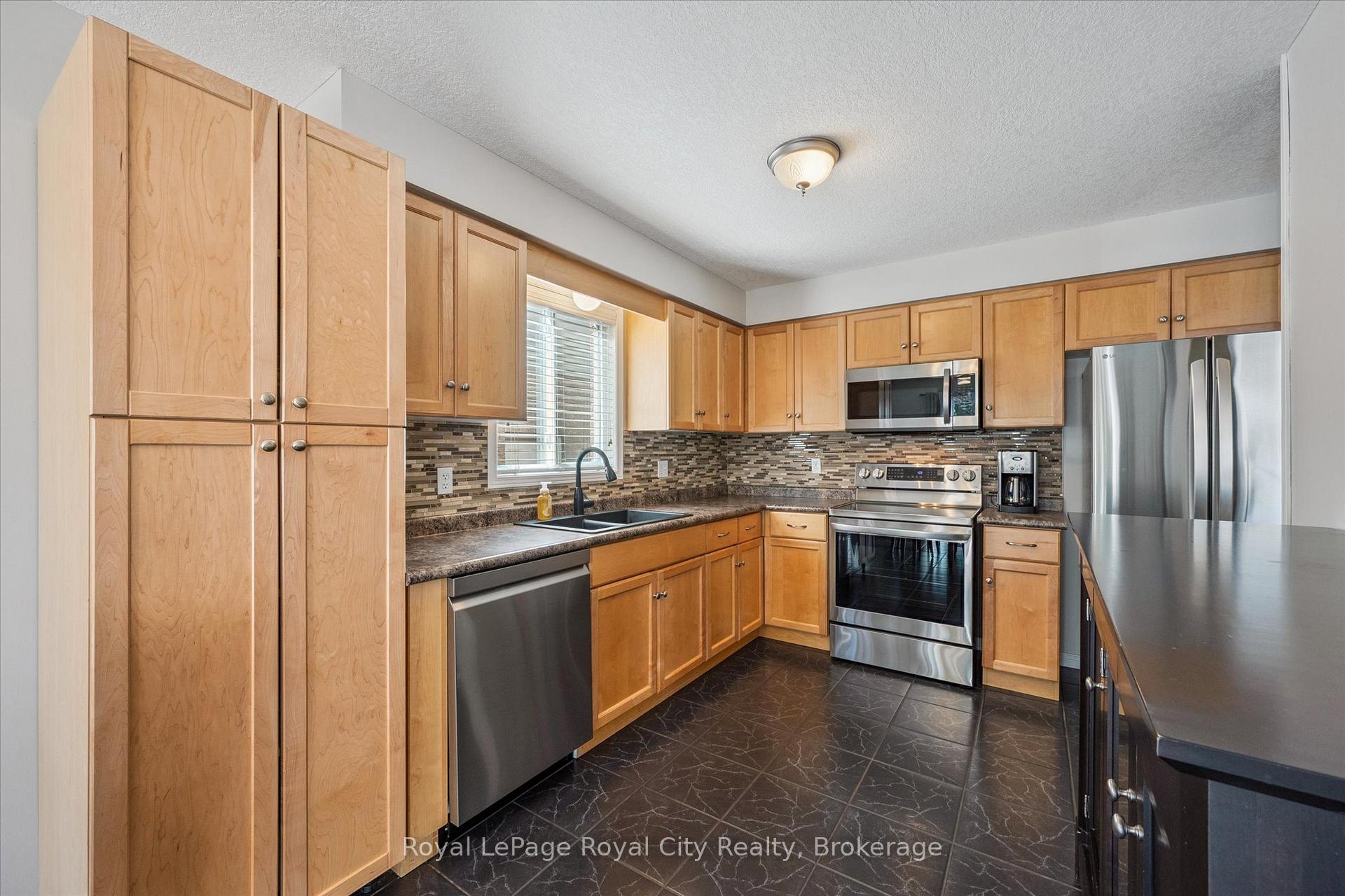 Photo 11 of 3 Warren Street N, Guelph, Grange Road — HOMEH