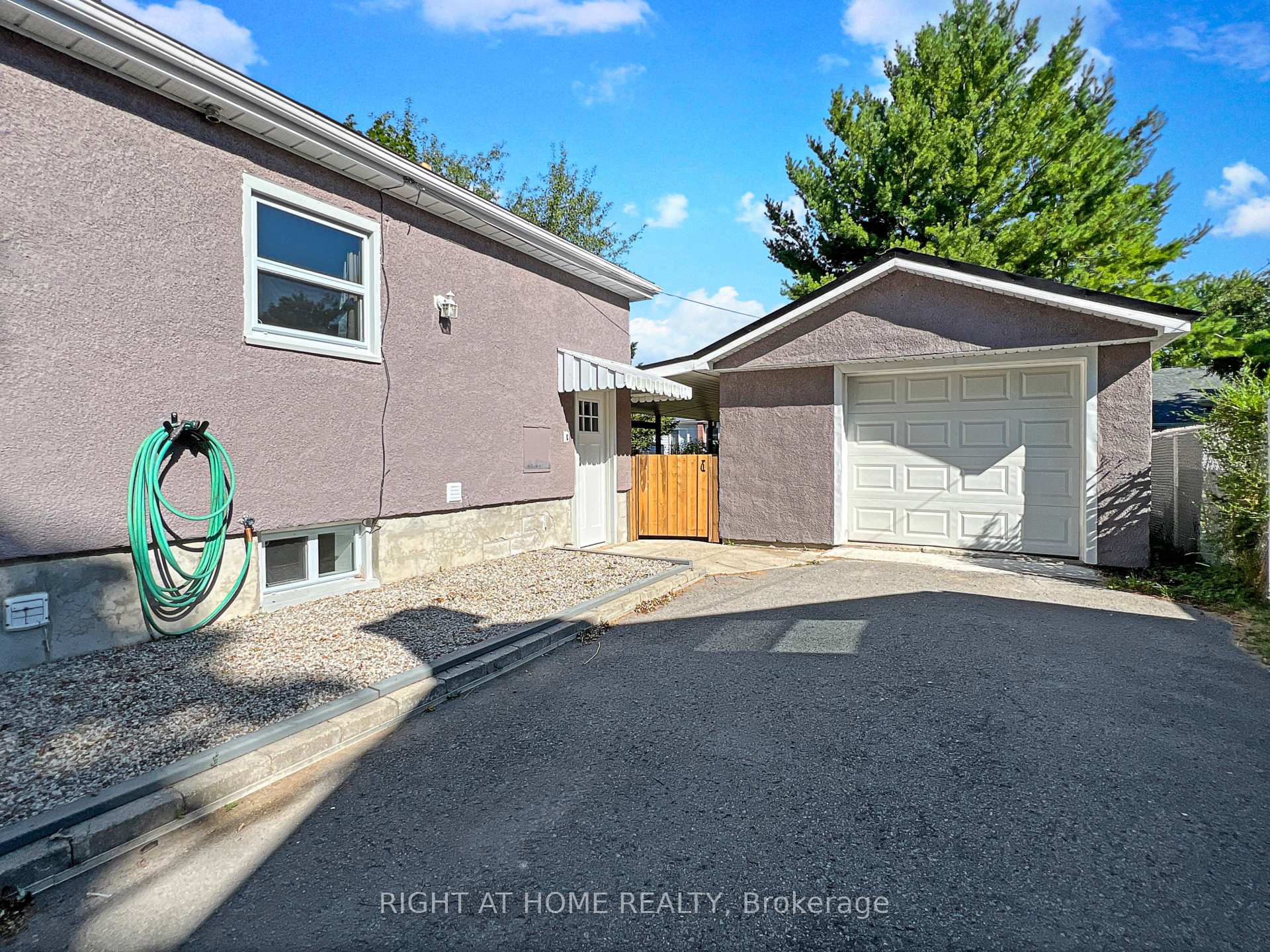 Photo 26 of 26 Montgomery Boulevard, Belleville, Belleville Ward — HOMEH