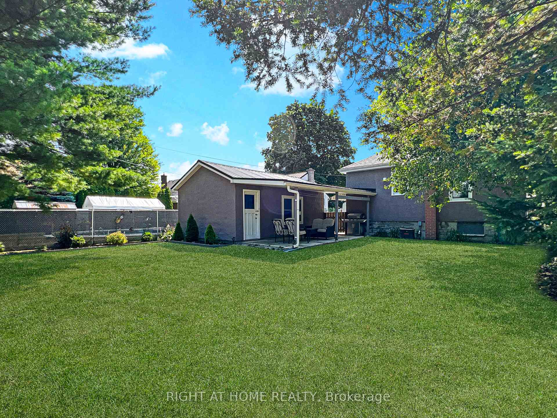 Photo 32 of 26 Montgomery Boulevard, Belleville, Belleville Ward — HOMEH