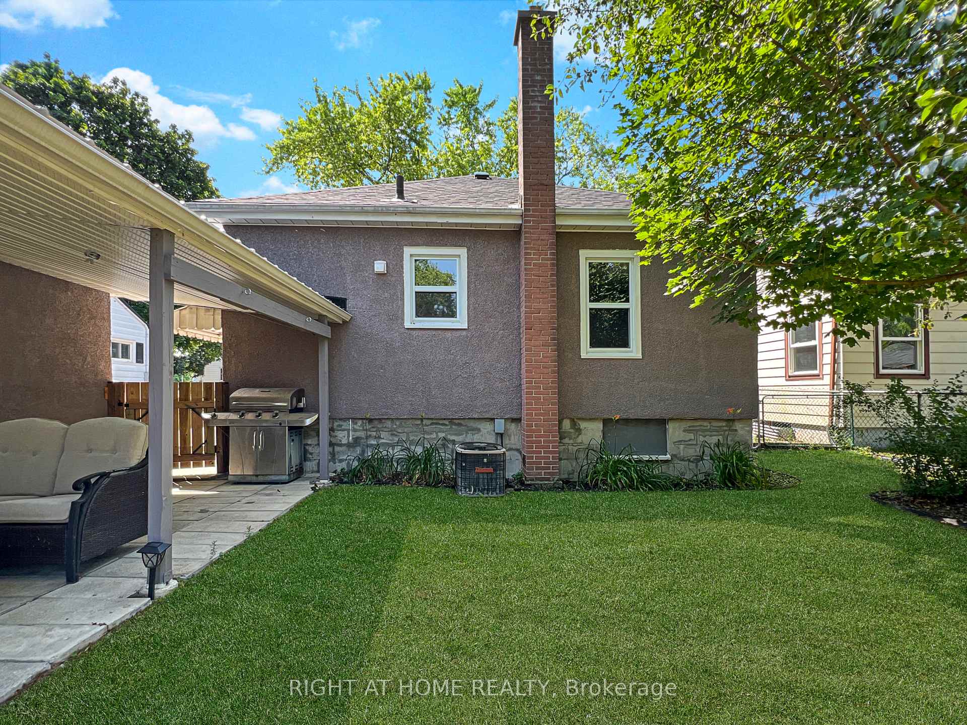 Photo 29 of 26 Montgomery Boulevard, Belleville, Belleville Ward — HOMEH