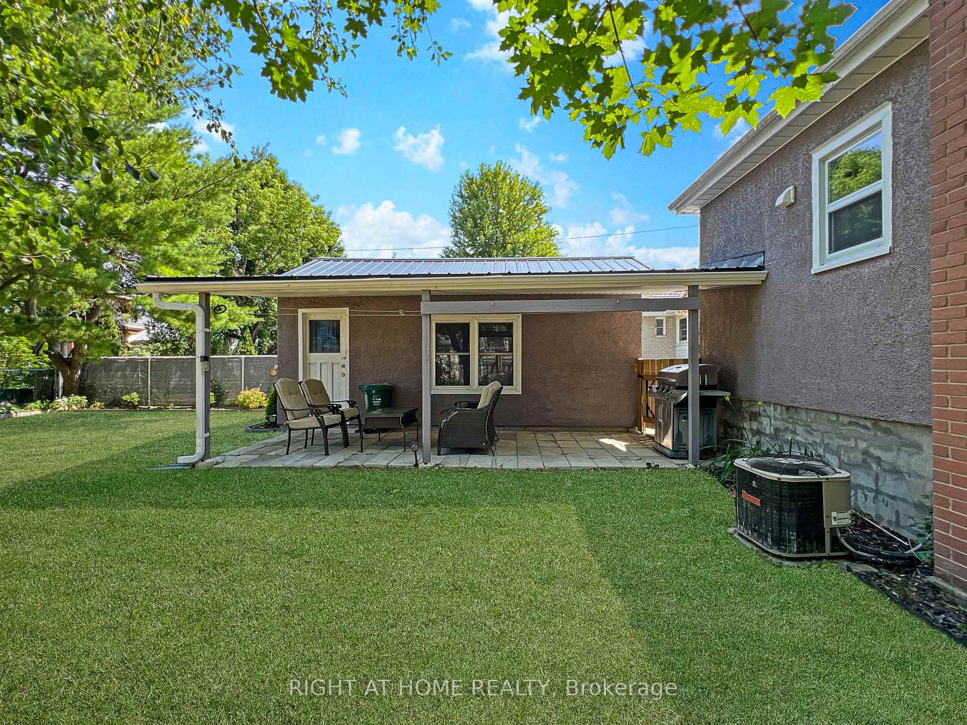 Photo 33 of 26 Montgomery Boulevard, Belleville, Belleville Ward — HOMEH
