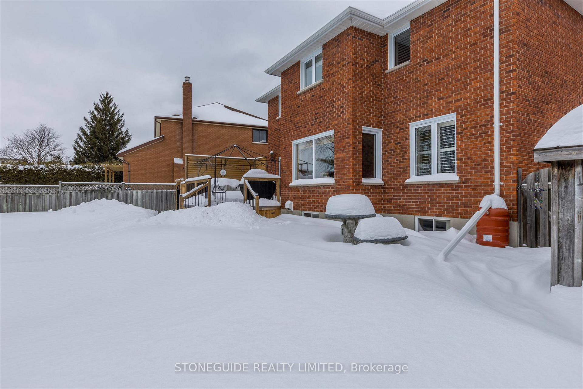 Photo 42 of 1910 Mapleridge Drive, Peterborough, Monaghan Ward 2 — HOMEH