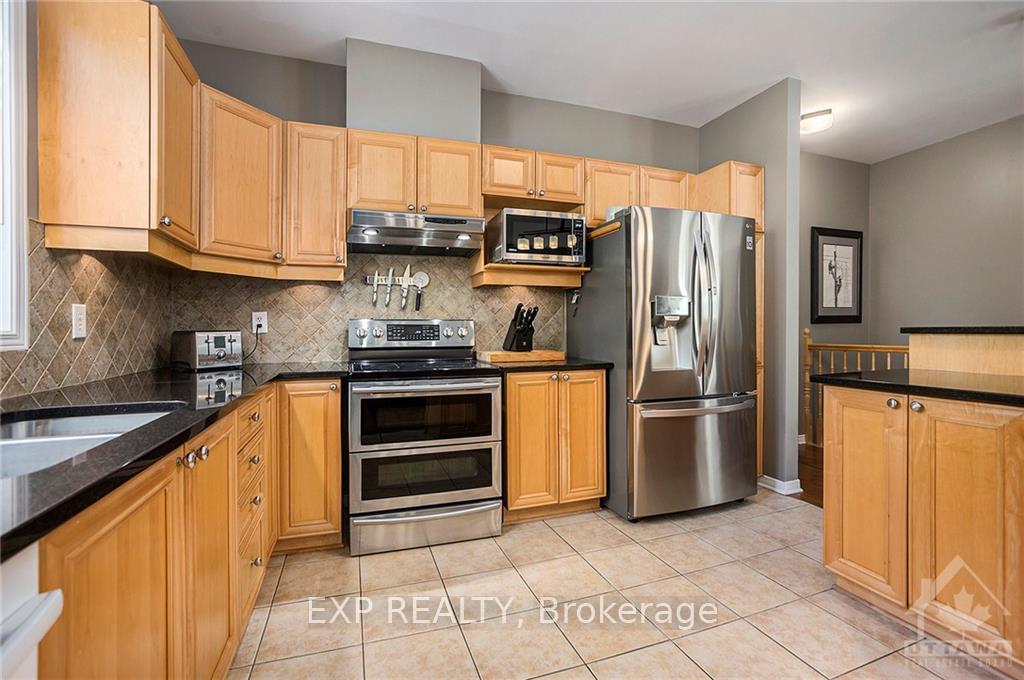 Photo 10 of 6912 Mary Anne Drive, Ottawa, Greely — HOMEH