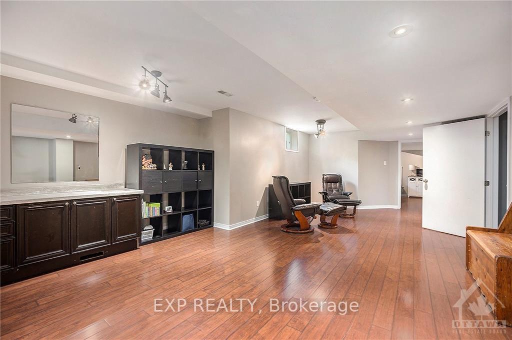 Photo 22 of 6912 Mary Anne Drive, Ottawa, Greely — HOMEH