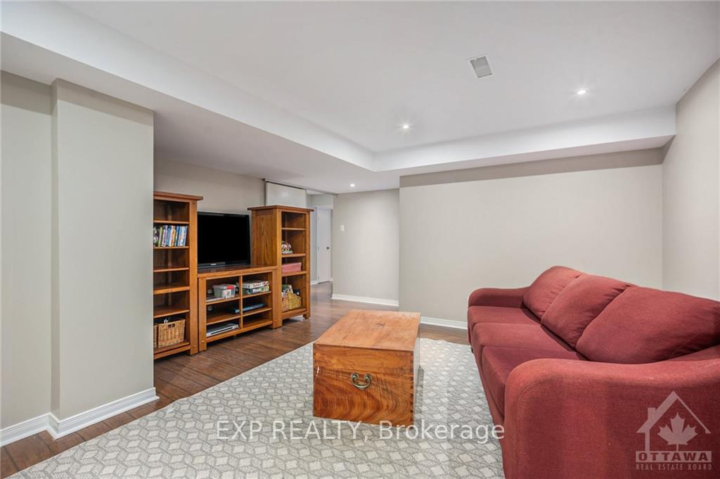 Photo 24 of 6912 Mary Anne Drive, Ottawa, Greely — HOMEH