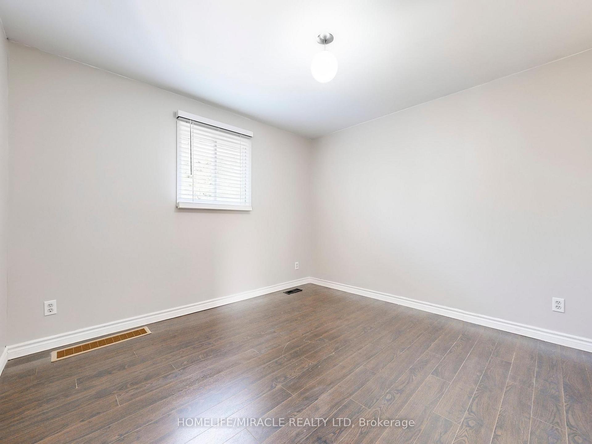 Photo 17 of 1 Tudor Avenue, Ajax, Central — HOMEH
