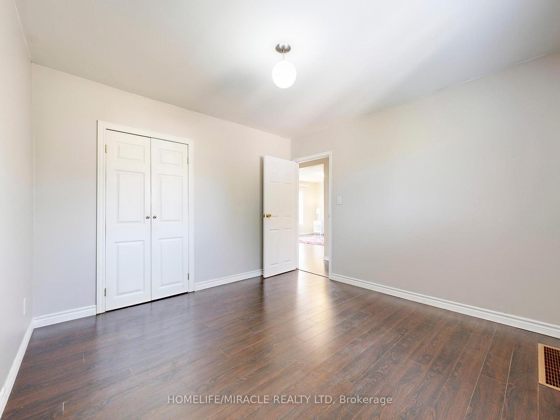 Photo 26 of 1 Tudor Avenue, Ajax, Central — HOMEH