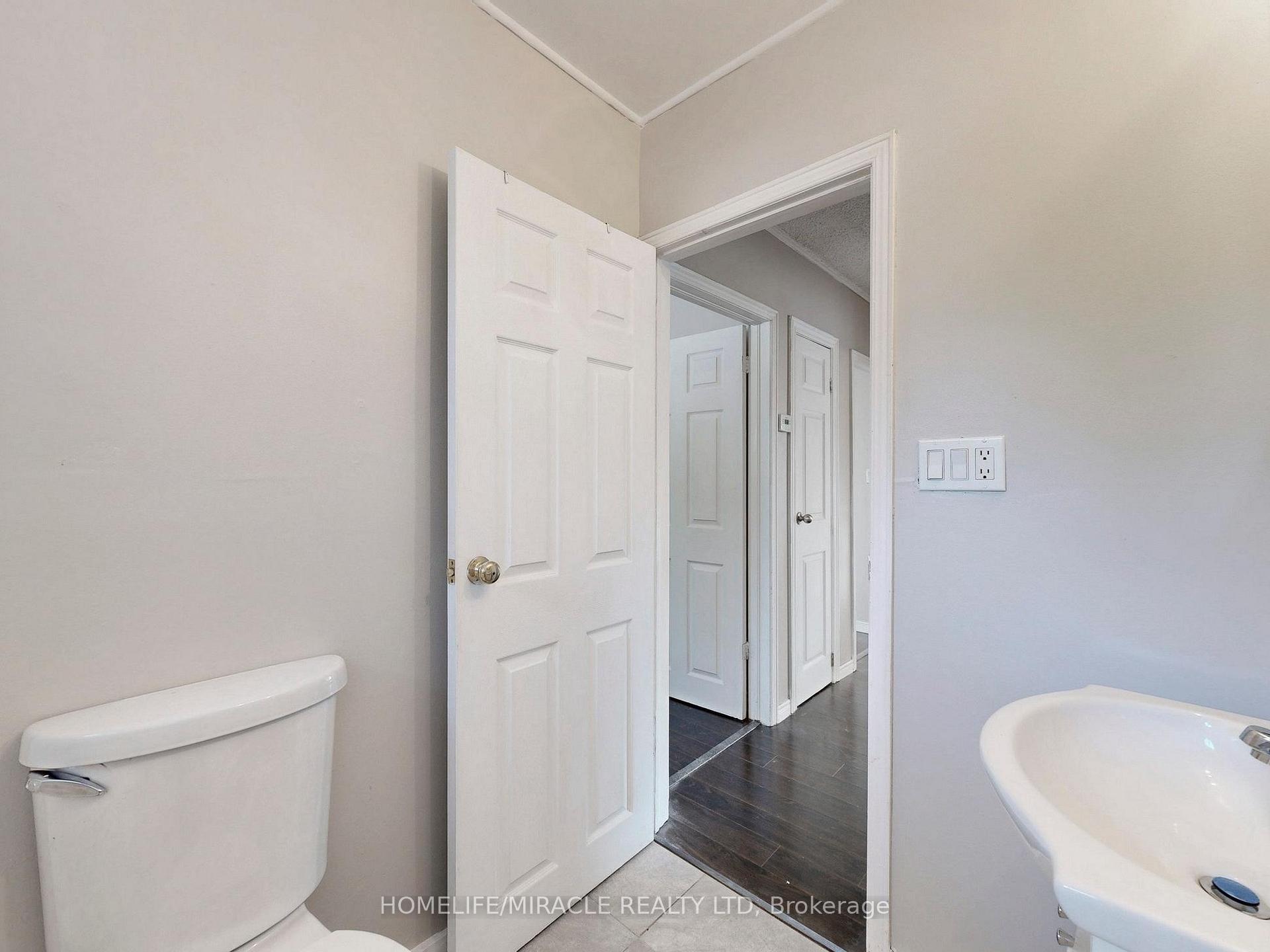 Photo 27 of 1 Tudor Avenue, Ajax, Central — HOMEH