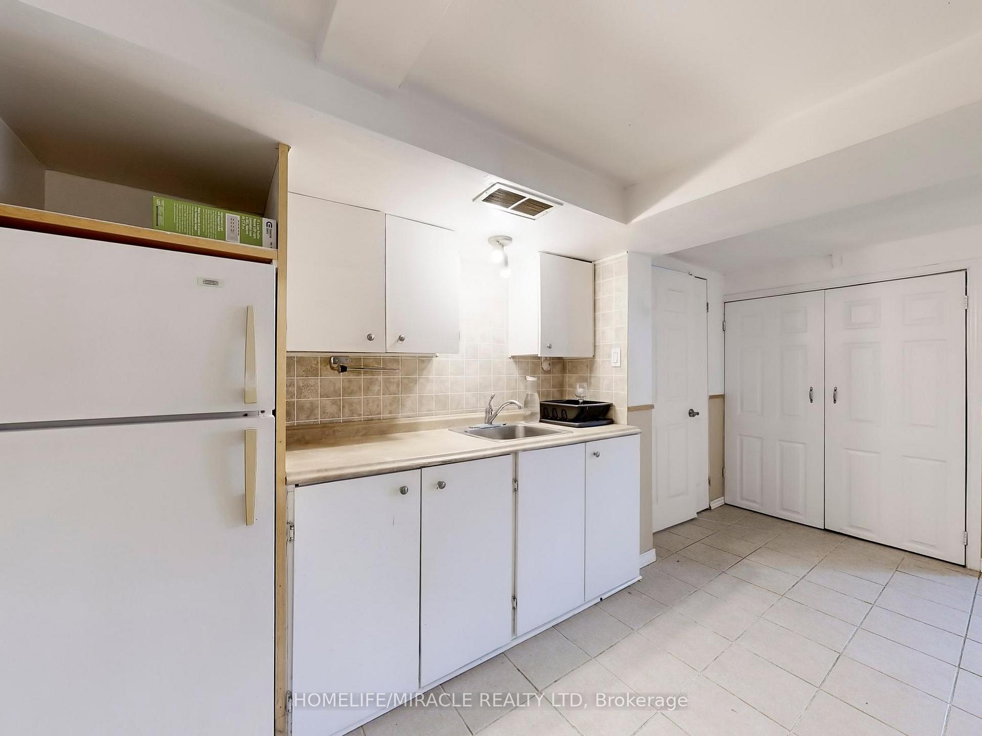 Photo 33 of 1 Tudor Avenue, Ajax, Central — HOMEH
