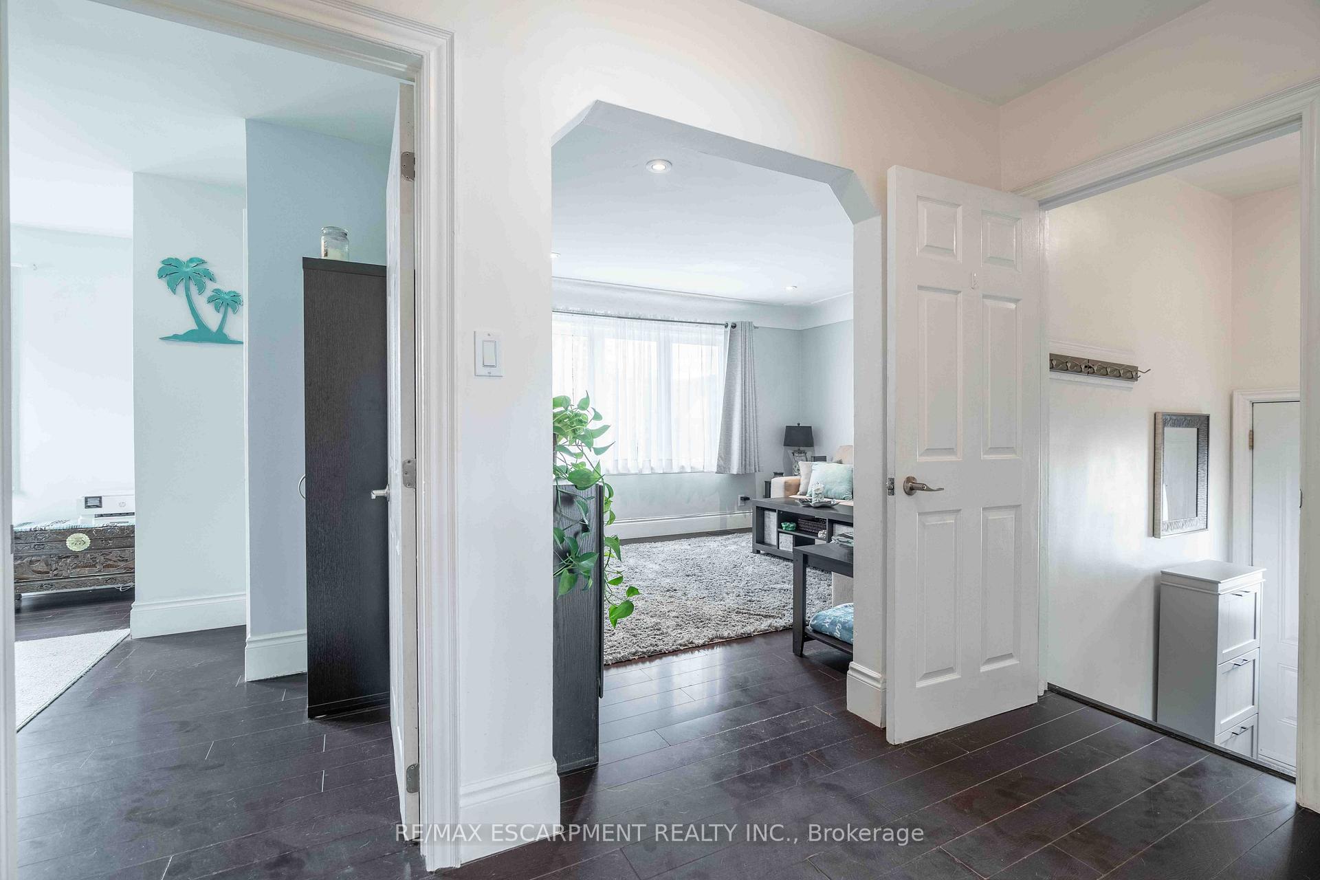 Photo 9 of 333 Osborne Street, Hamilton, McQuesten — HOMEH