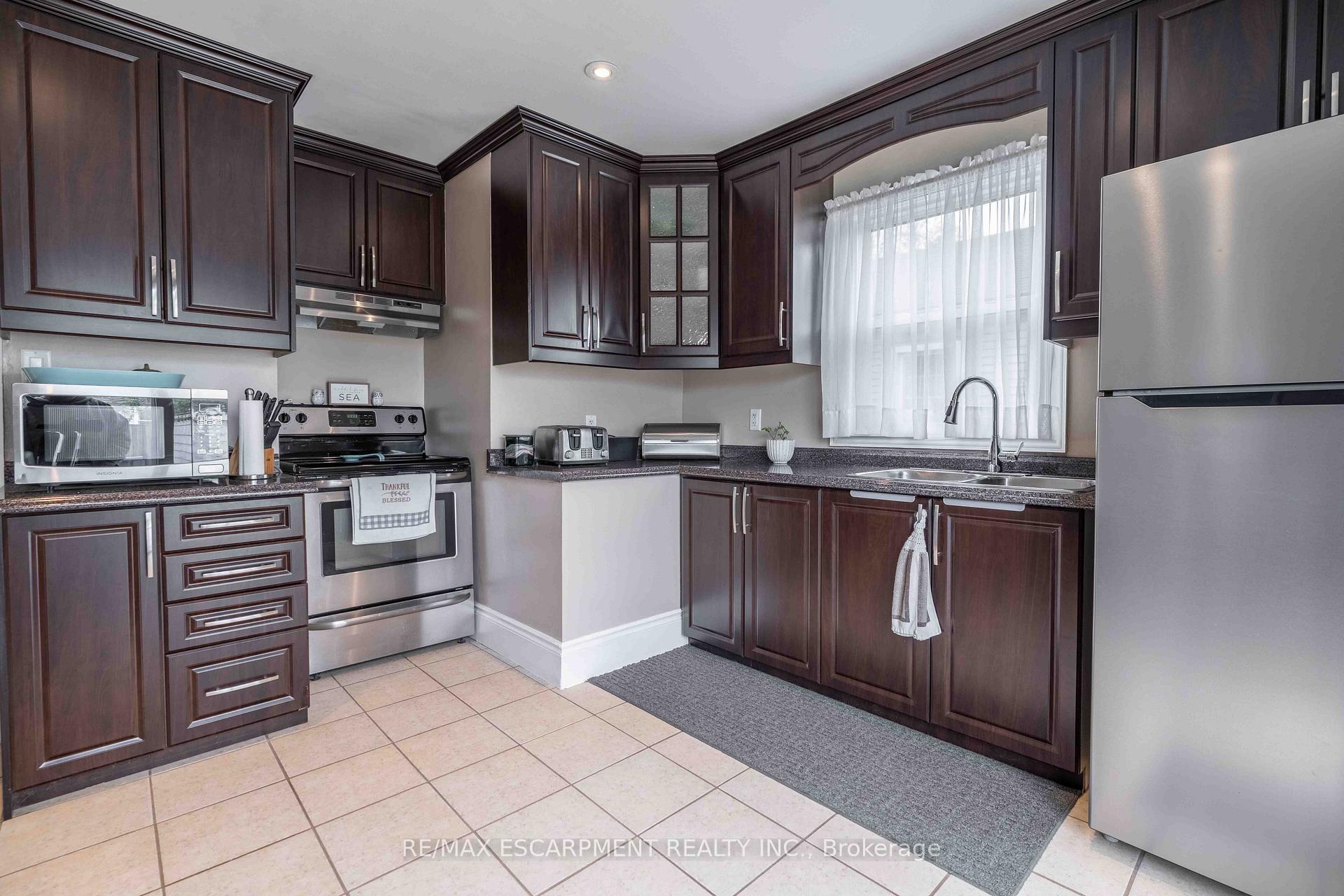 Photo 13 of 333 Osborne Street, Hamilton, McQuesten — HOMEH