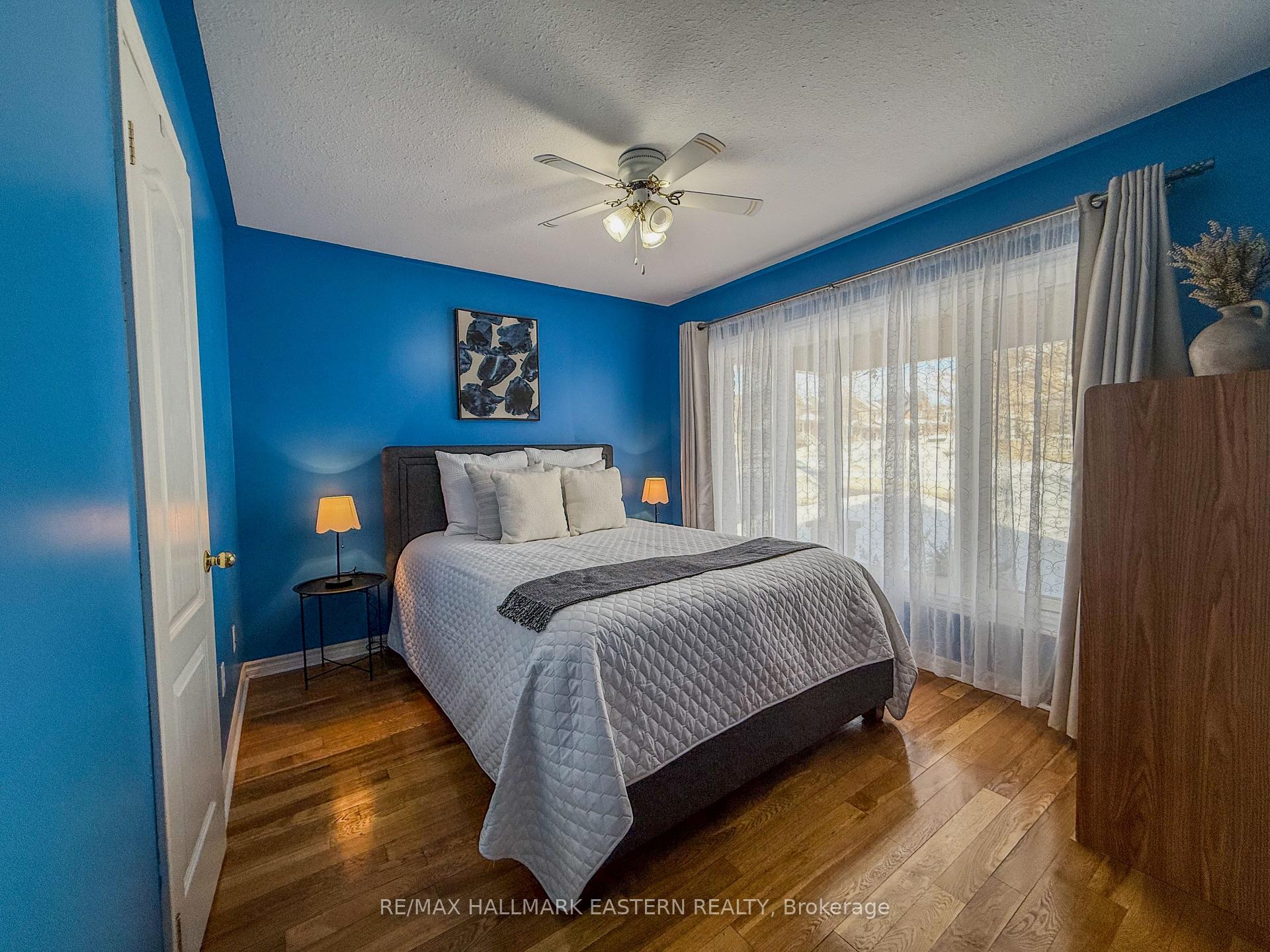 Photo 23 of 513 Carriage Lane, Peterborough, Northcrest Ward 5 — HOMEH