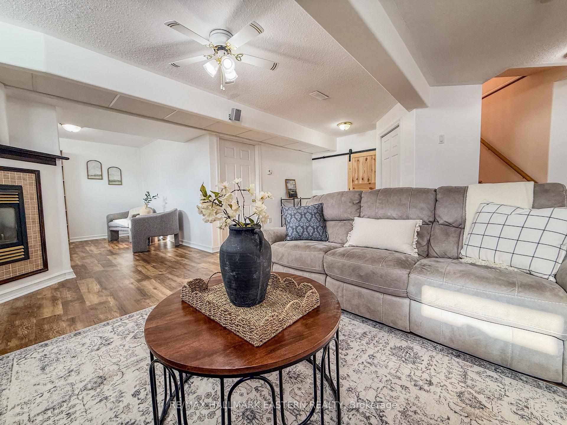 Photo 31 of 513 Carriage Lane, Peterborough, Northcrest Ward 5 — HOMEH