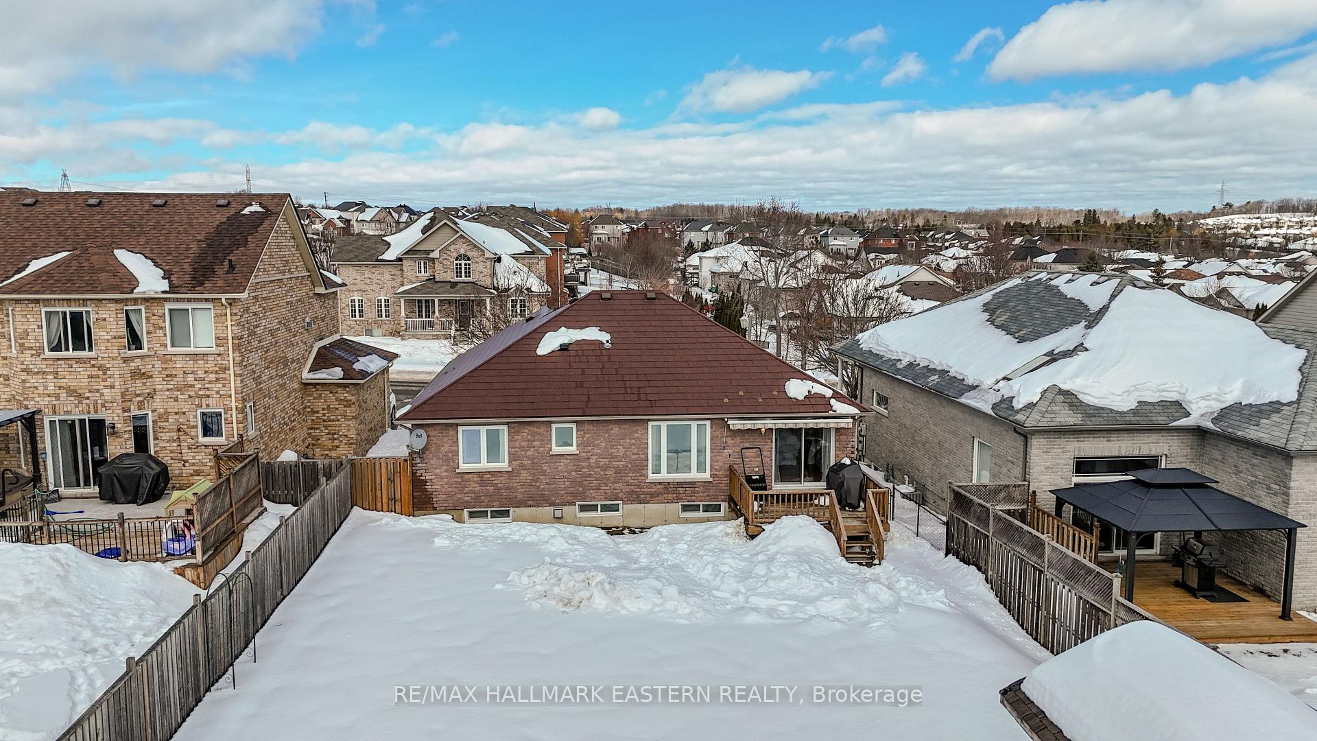 Photo 40 of 513 Carriage Lane, Peterborough, Northcrest Ward 5 — HOMEH