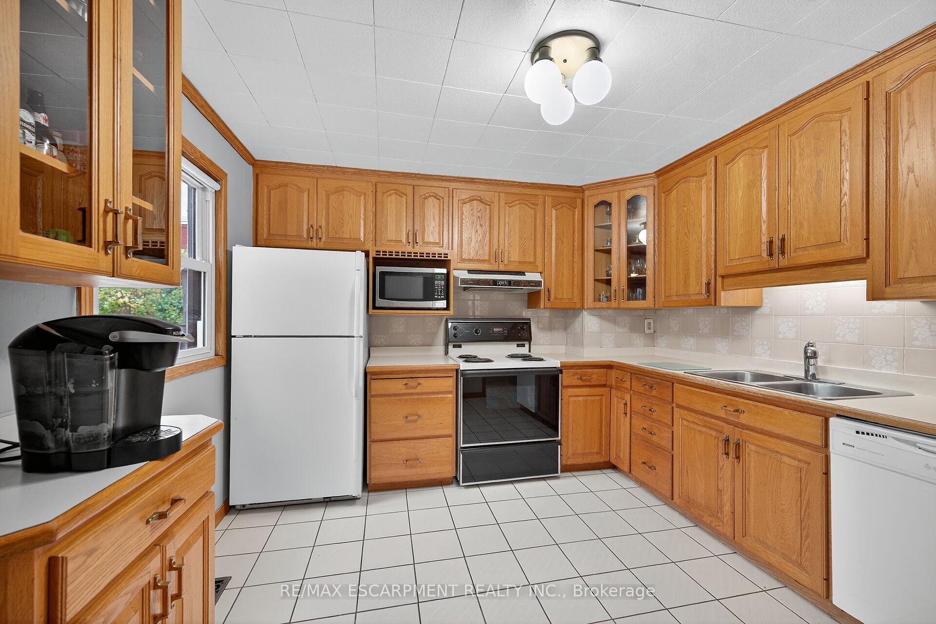 Photo 12 of 49 East 33rd Street, Hamilton, Raleigh — HOMEH