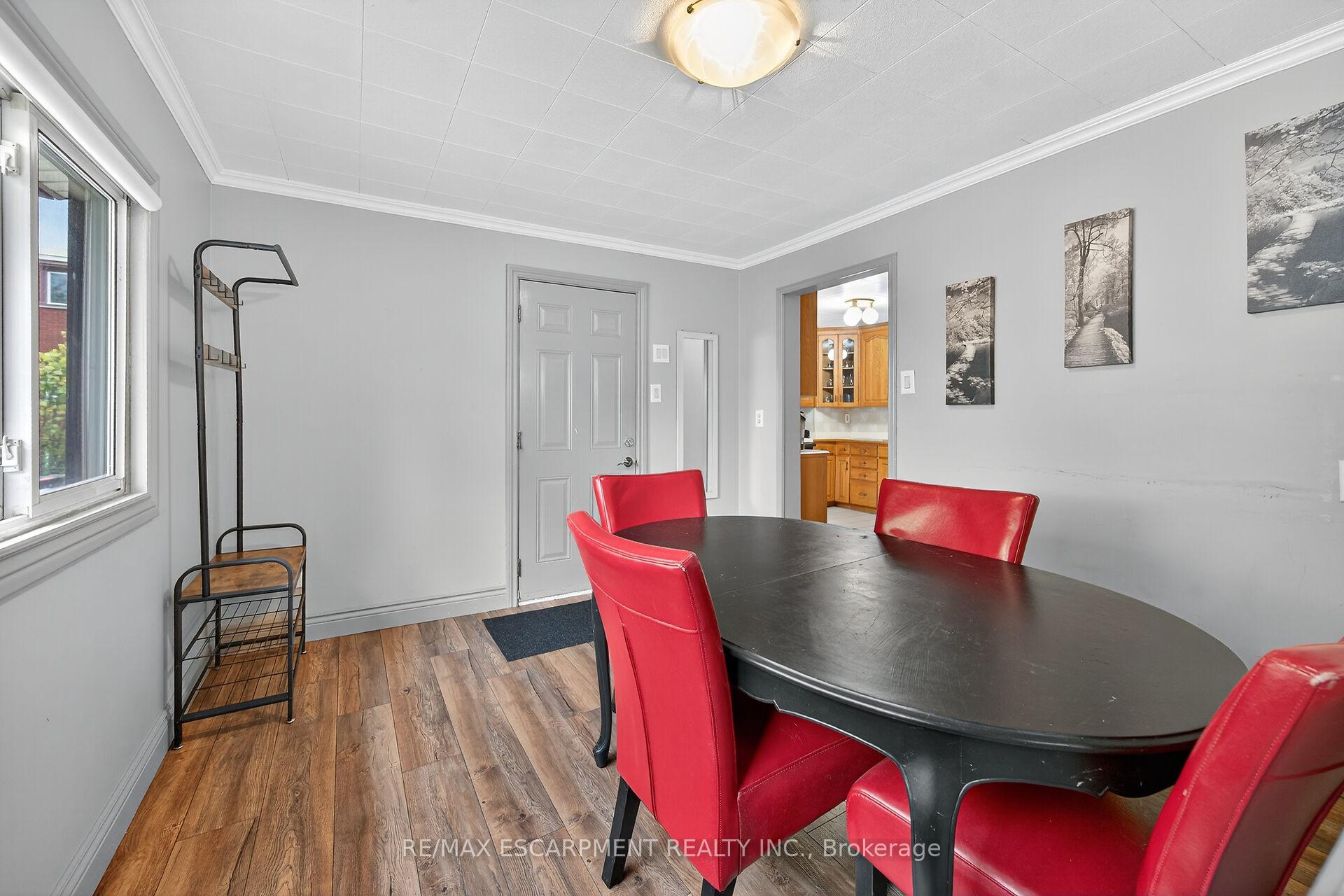 Photo 16 of 49 East 33rd Street, Hamilton, Raleigh — HOMEH