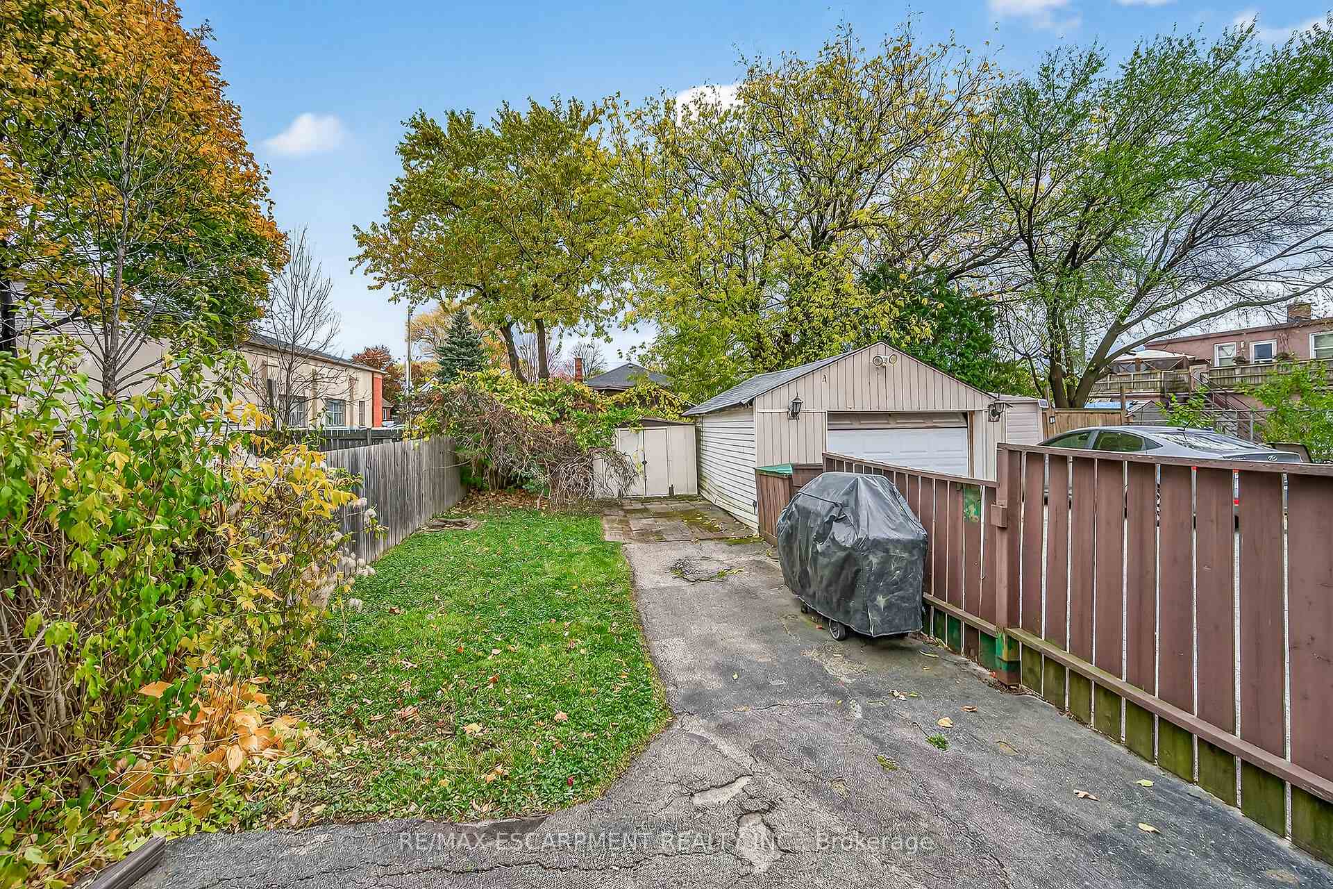 Photo 38 of 49 East 33rd Street, Hamilton, Raleigh — HOMEH