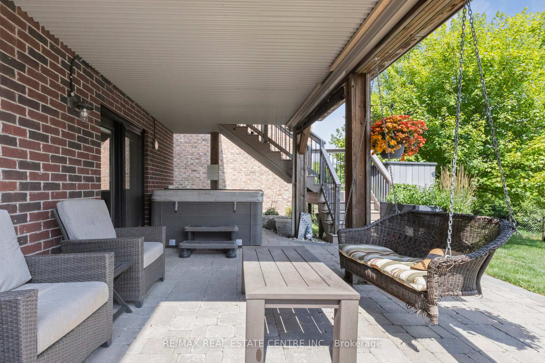 Photo 40 of 73 Law Drive, Guelph, Grange Road — HOMEH