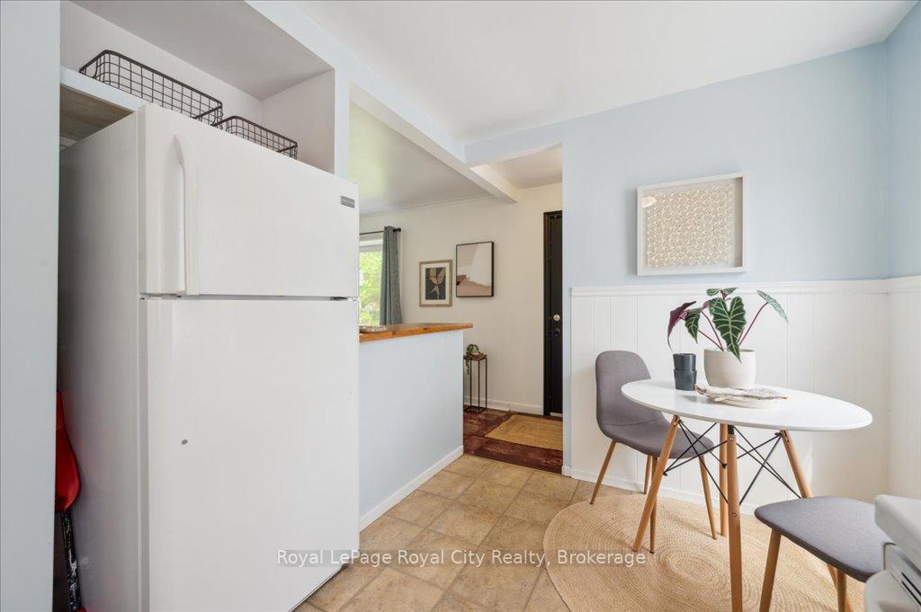 Photo 13 of 127 Memorial Crescent, Guelph, Junction/Onward Willow — HOMEH