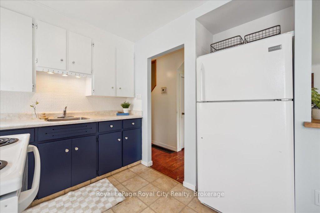 Photo 14 of 127 Memorial Crescent, Guelph, Junction/Onward Willow — HOMEH