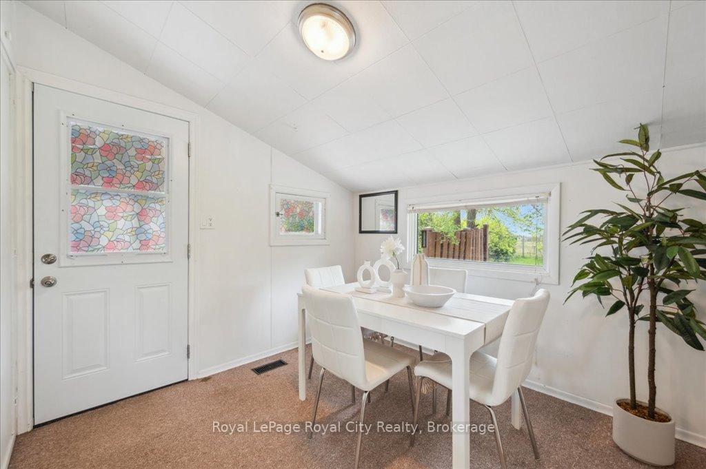 Photo 15 of 127 Memorial Crescent, Guelph, Junction/Onward Willow — HOMEH