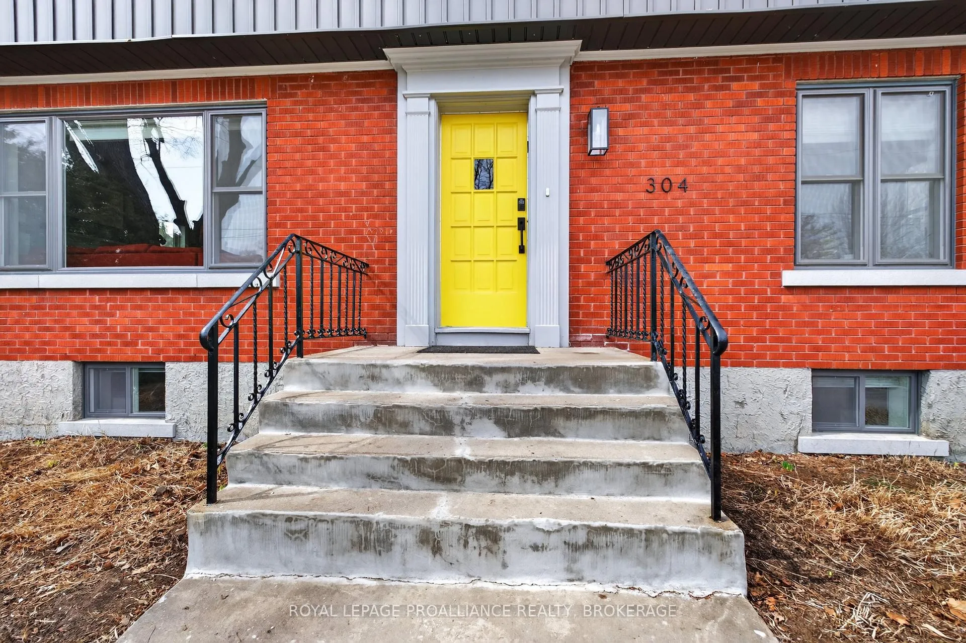 Photo 4 of 304 Willingdon Avenue, Kingston, Central City East — HOMEH