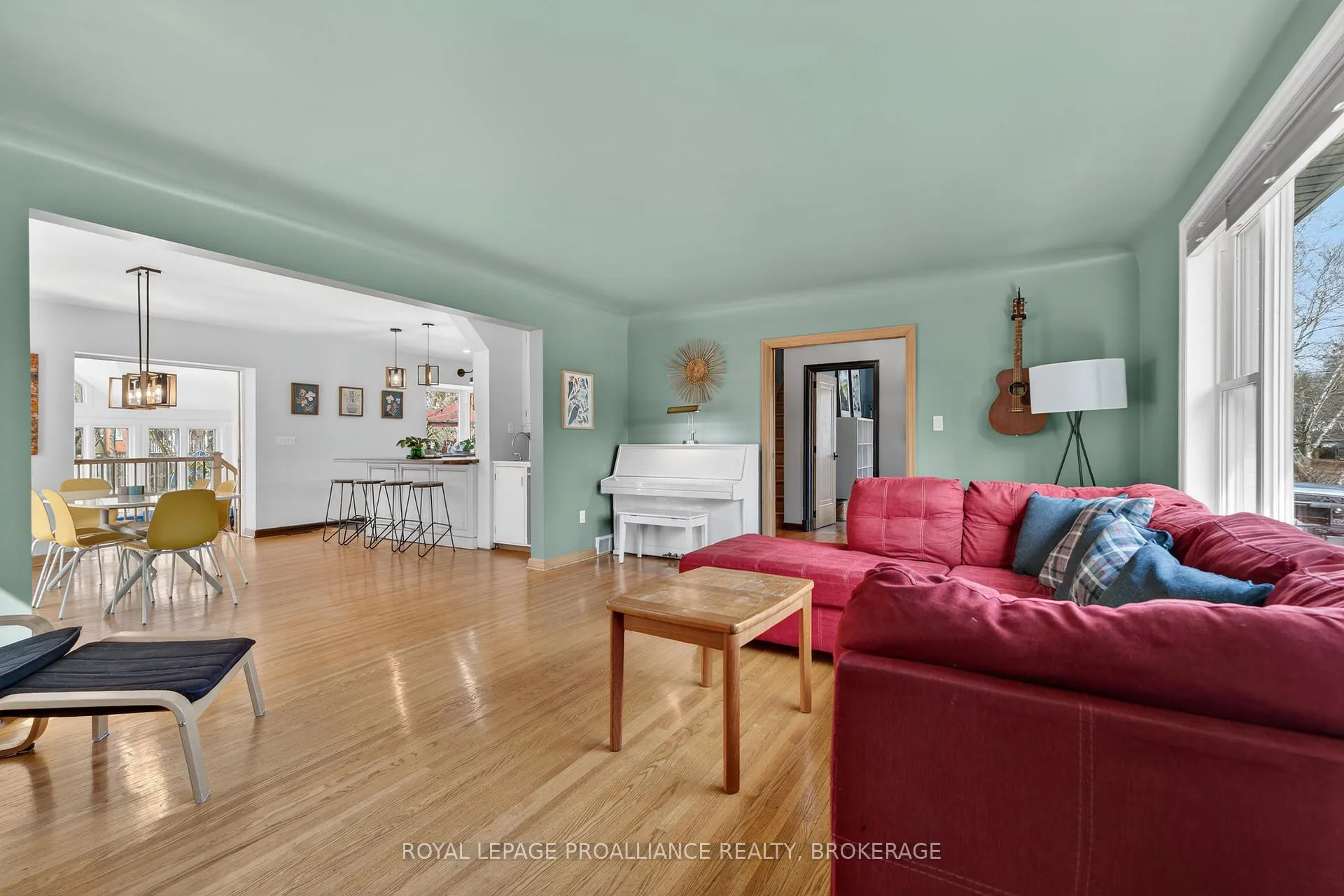 Photo 9 of 304 Willingdon Avenue, Kingston, Central City East — HOMEH