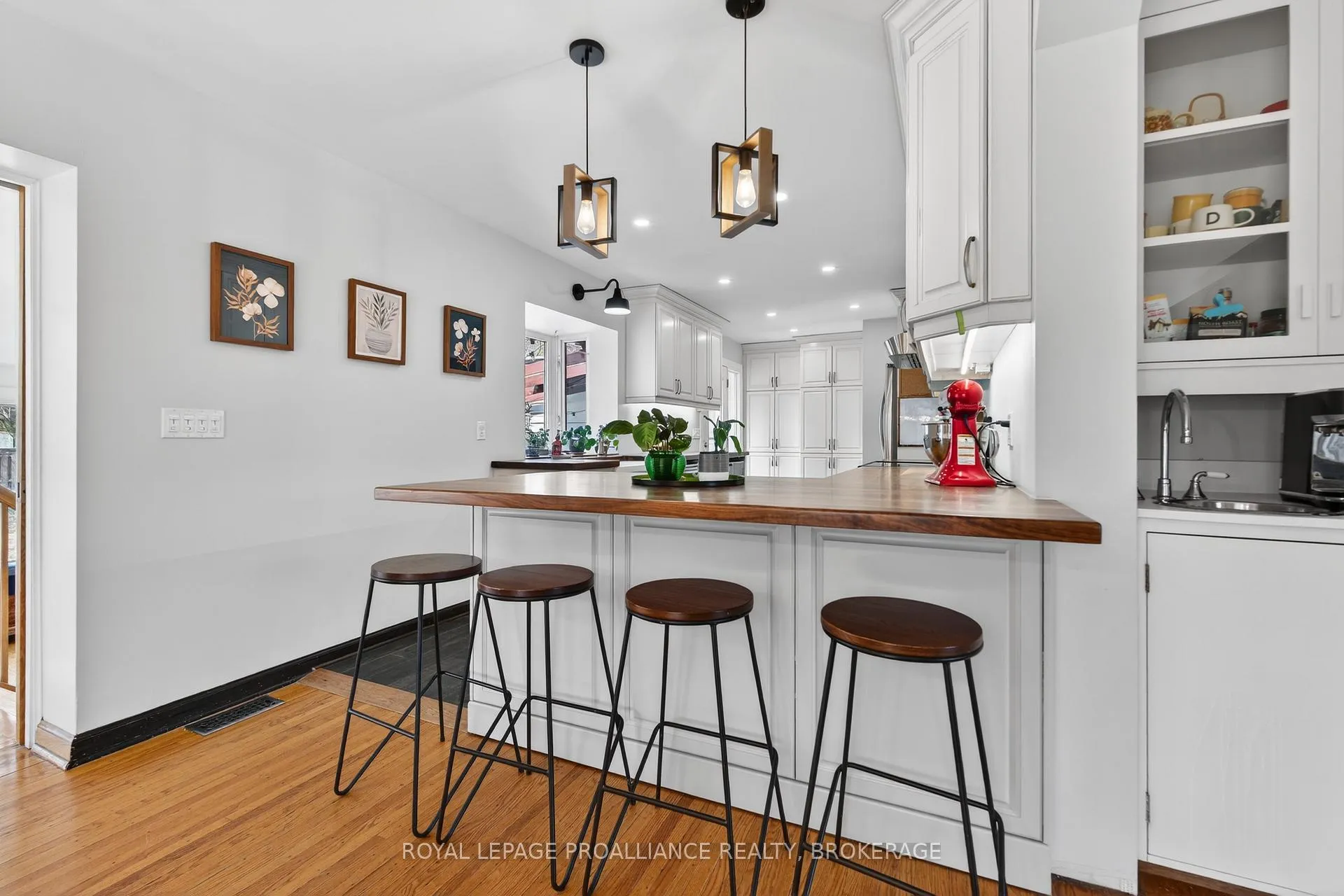 Photo 16 of 304 Willingdon Avenue, Kingston, Central City East — HOMEH