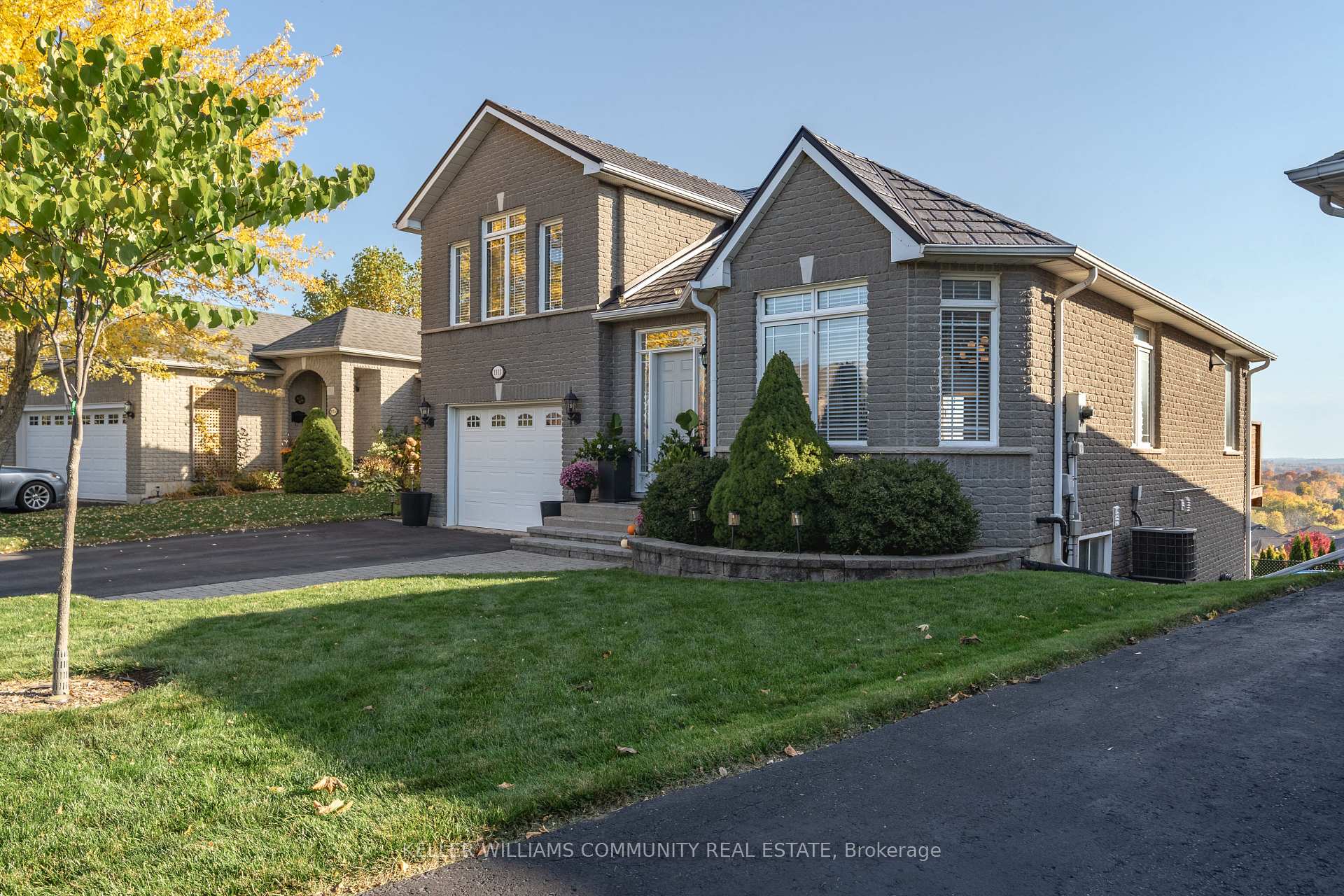 Photo 2 of 1111 Baker Street W, Peterborough, Northcrest Ward 5 — HOMEH