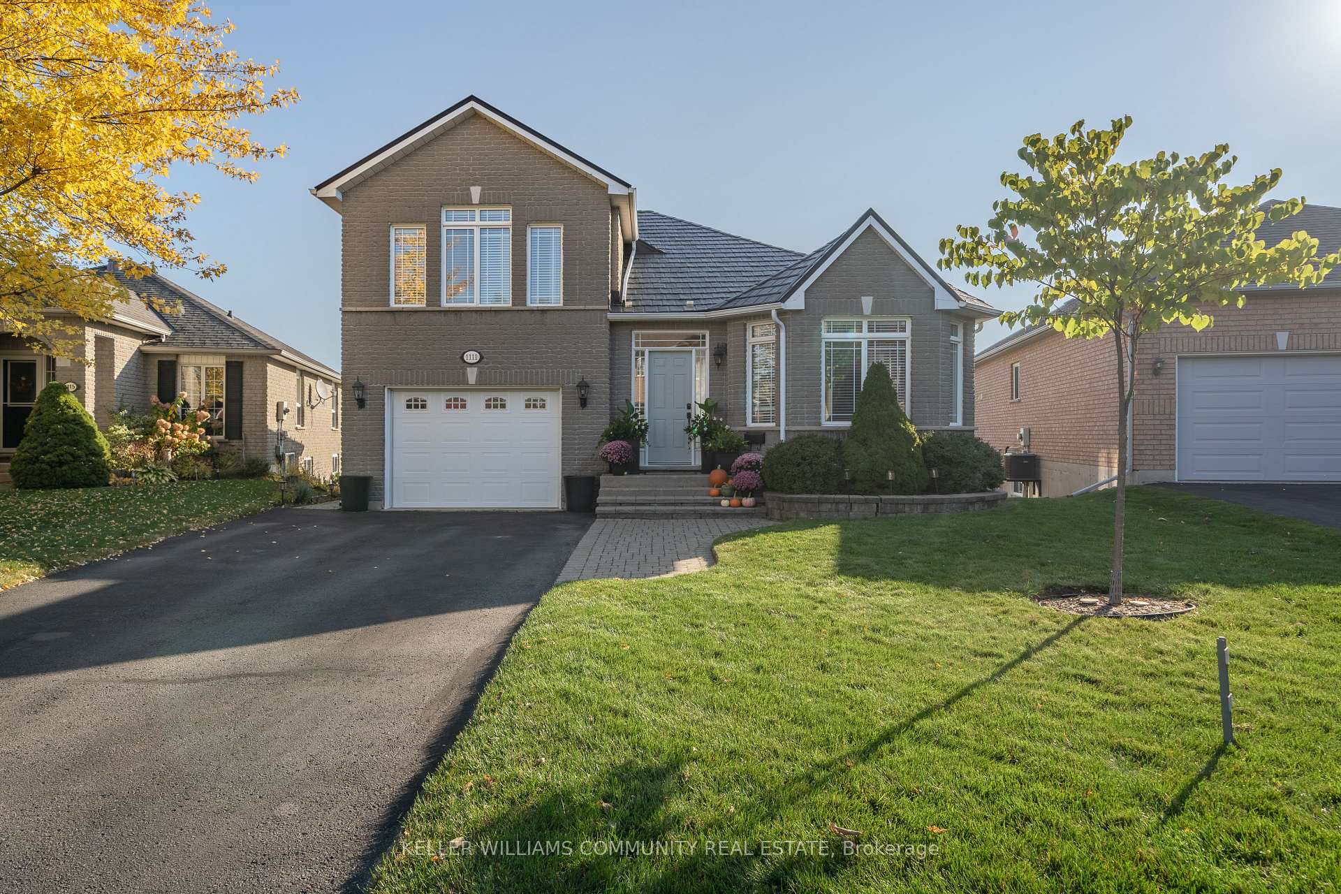 Photo 3 of 1111 Baker Street W, Peterborough, Northcrest Ward 5 — HOMEH