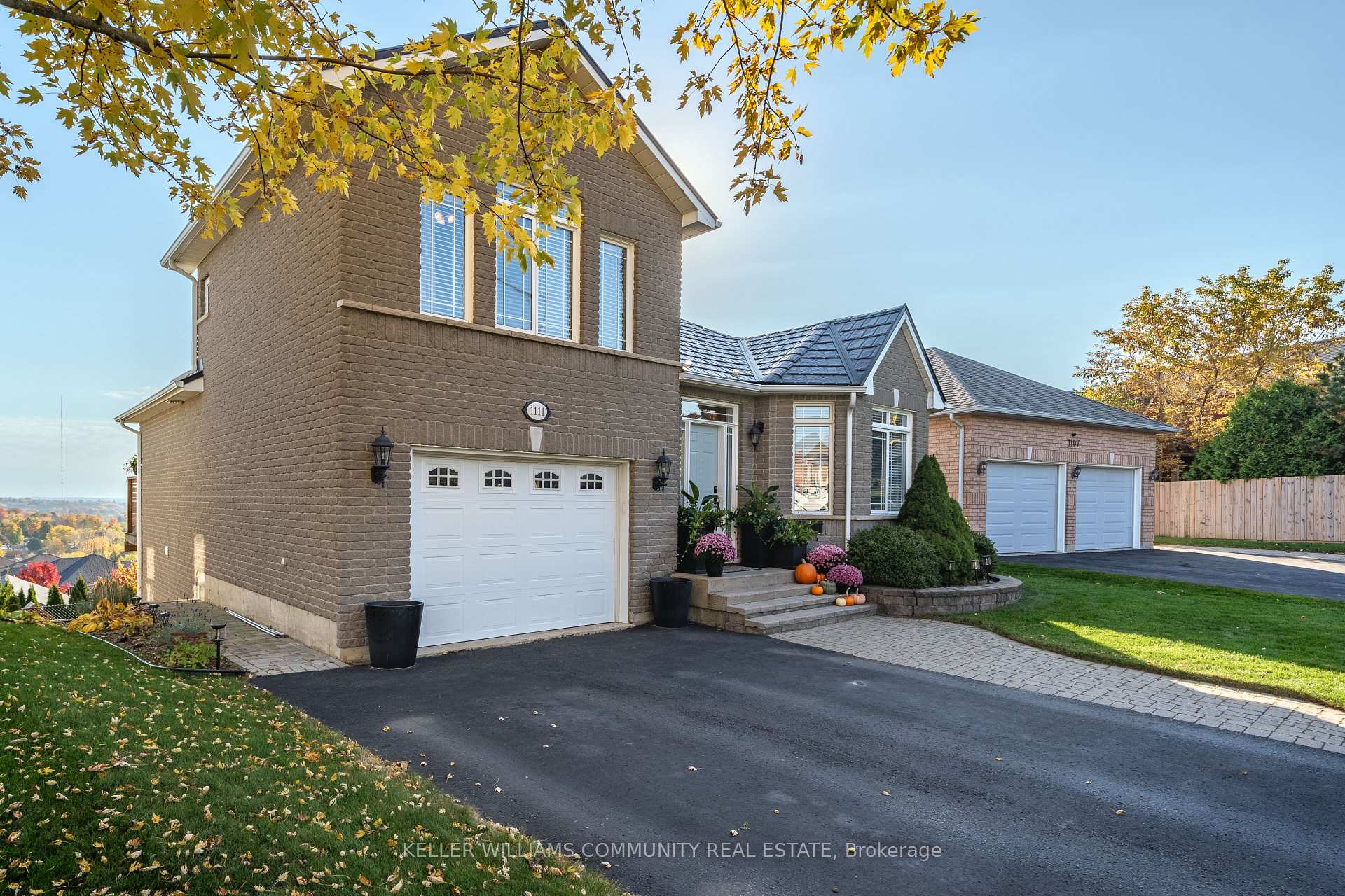 Photo 4 of 1111 Baker Street W, Peterborough, Northcrest Ward 5 — HOMEH