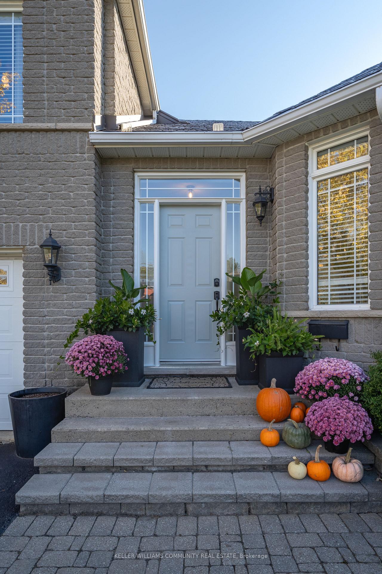 Photo 5 of 1111 Baker Street W, Peterborough, Northcrest Ward 5 — HOMEH