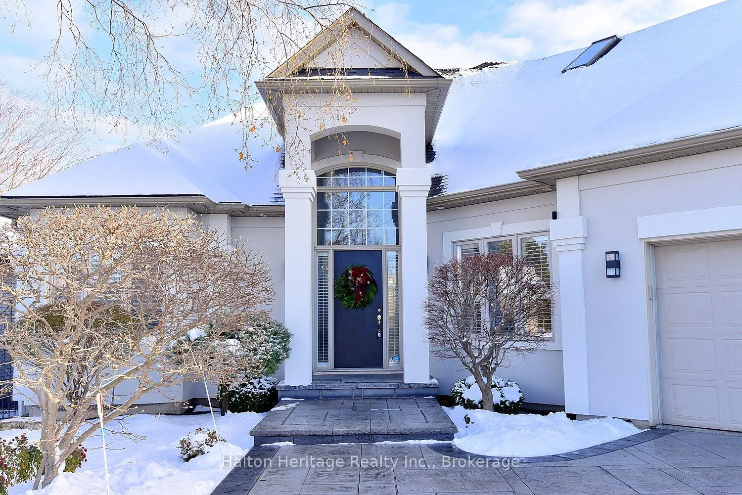 Photo 2 of 116 Grindstone Way, Hamilton, Waterdown — HOMEH