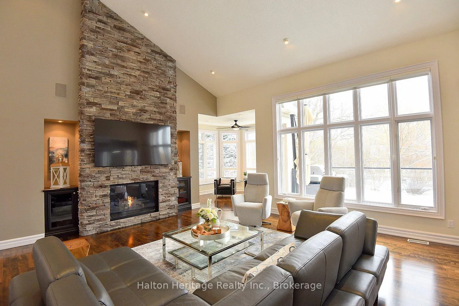 Photo 5 of 116 Grindstone Way, Hamilton, Waterdown — HOMEH