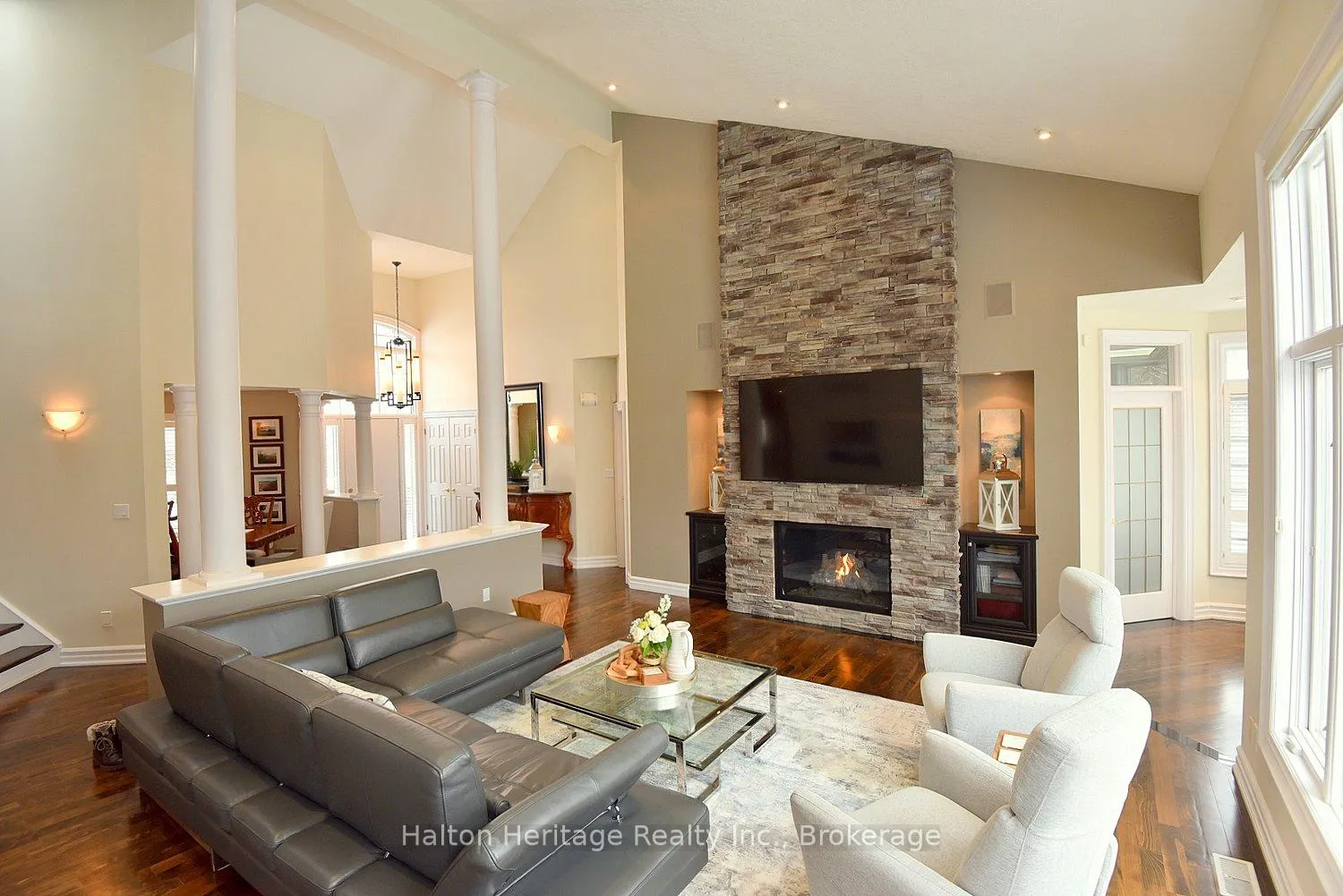 Photo 8 of 116 Grindstone Way, Hamilton, Waterdown — HOMEH