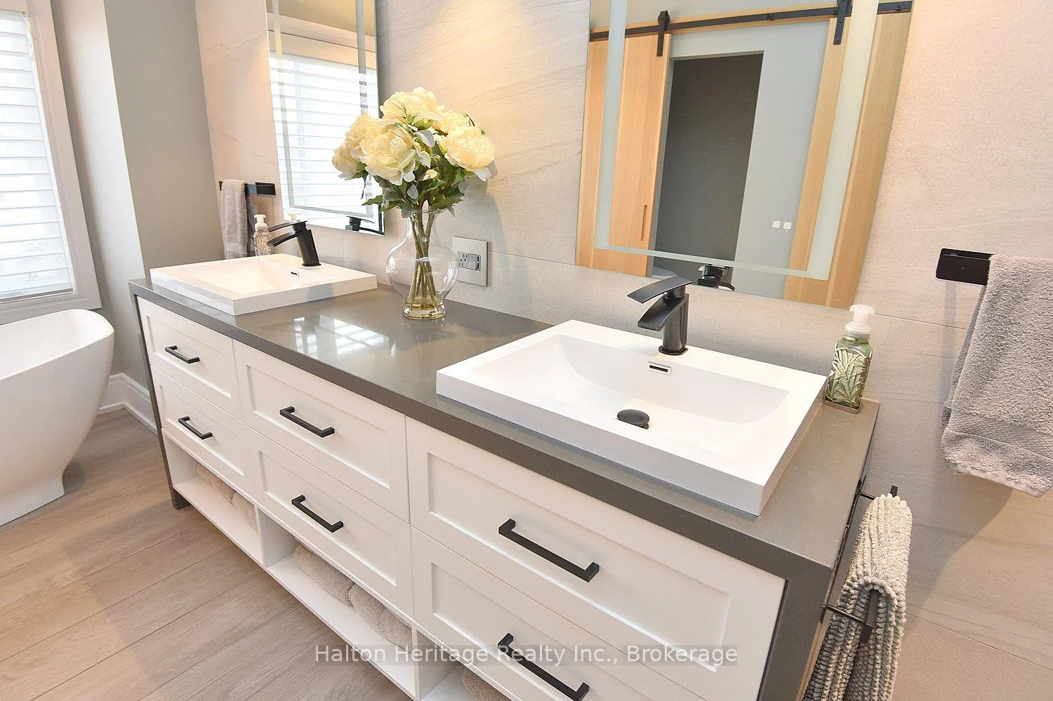 Photo 30 of 116 Grindstone Way, Hamilton, Waterdown — HOMEH