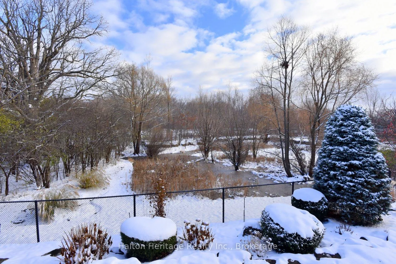 Photo 49 of 116 Grindstone Way, Hamilton, Waterdown — HOMEH