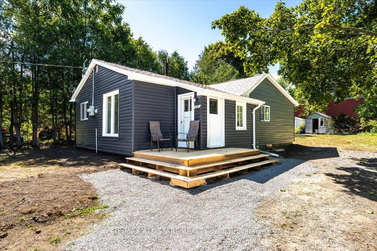 Photo 1 of 489 Bay Street, Brock, Beaverton — HOMEH