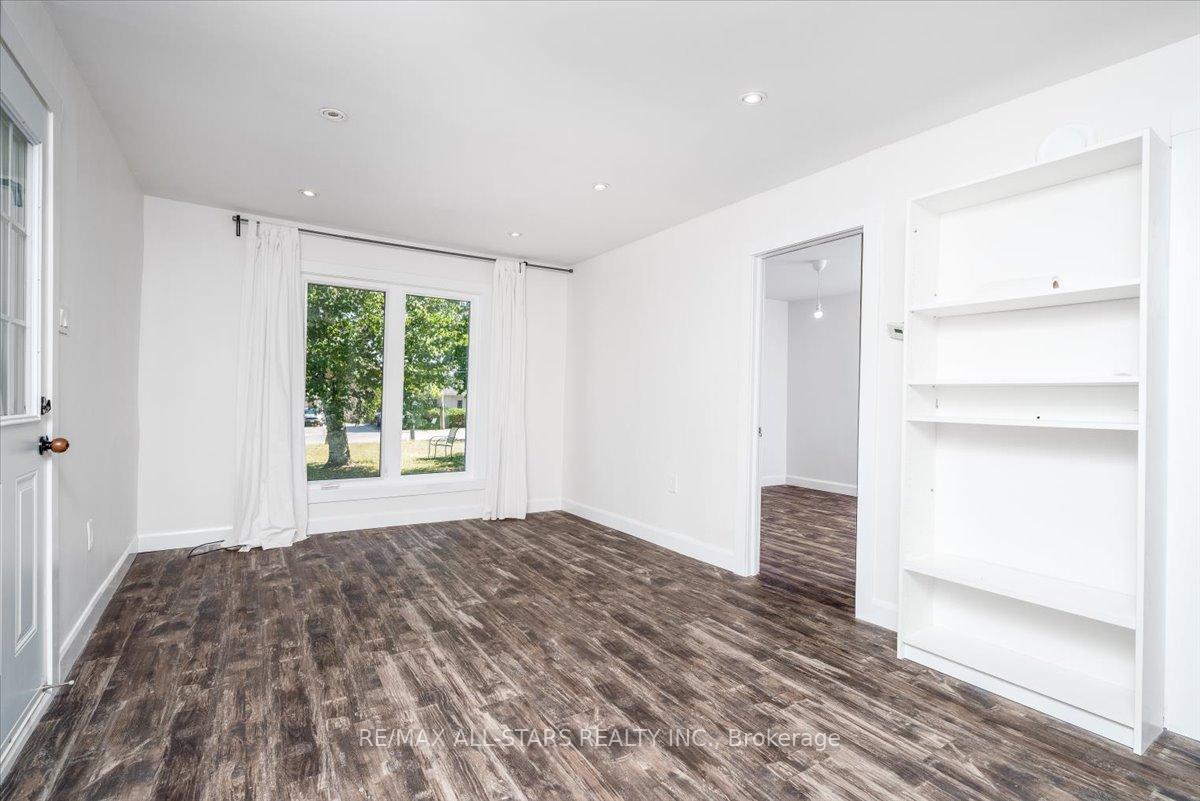 Photo 19 of 489 Bay Street, Brock, Beaverton — HOMEH