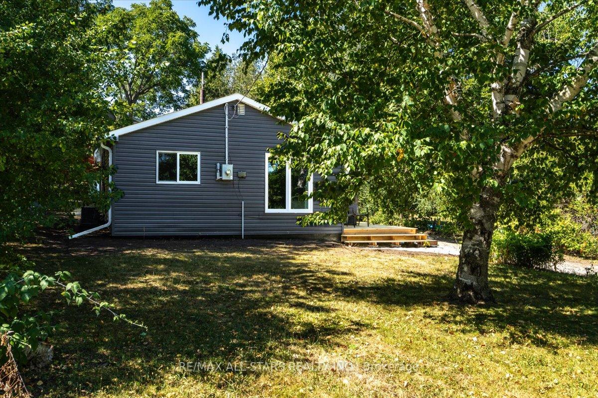 Photo 20 of 489 Bay Street, Brock, Beaverton — HOMEH